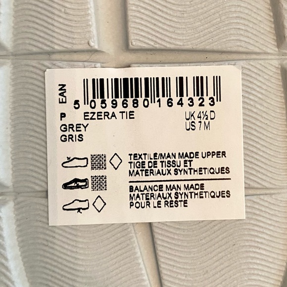 CLOUDSTEPPERS by Clarks
Washable Knit Boots - Ezera
Tie / Women’s size 7 - Picture 12 of 12